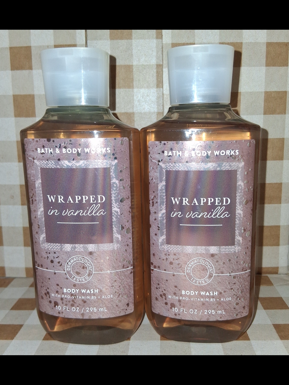 Bath & Body Works Wrapped in Vanilla Body Wash 10 Oz Each Set Of 2 NEW
